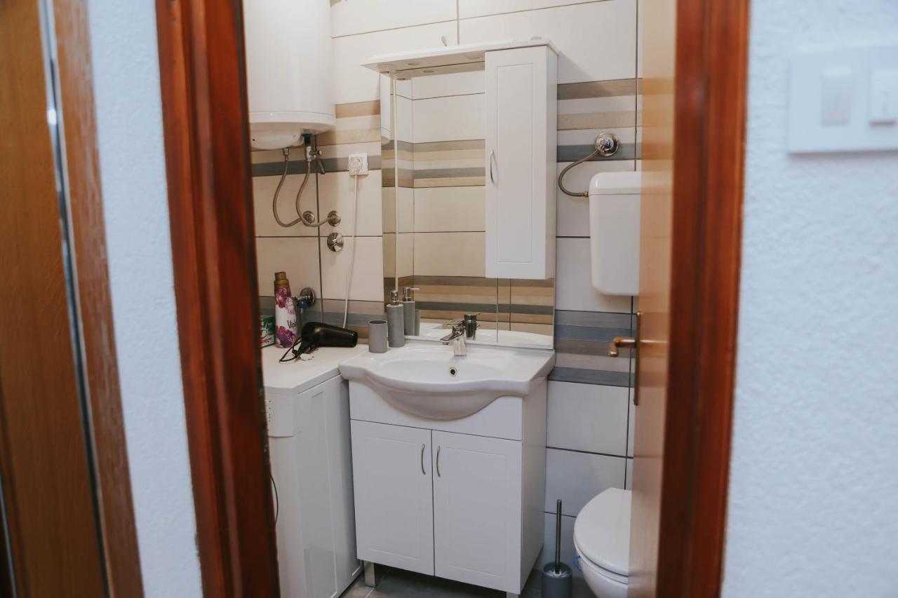I&T Apartman Gospić Extérieur photo