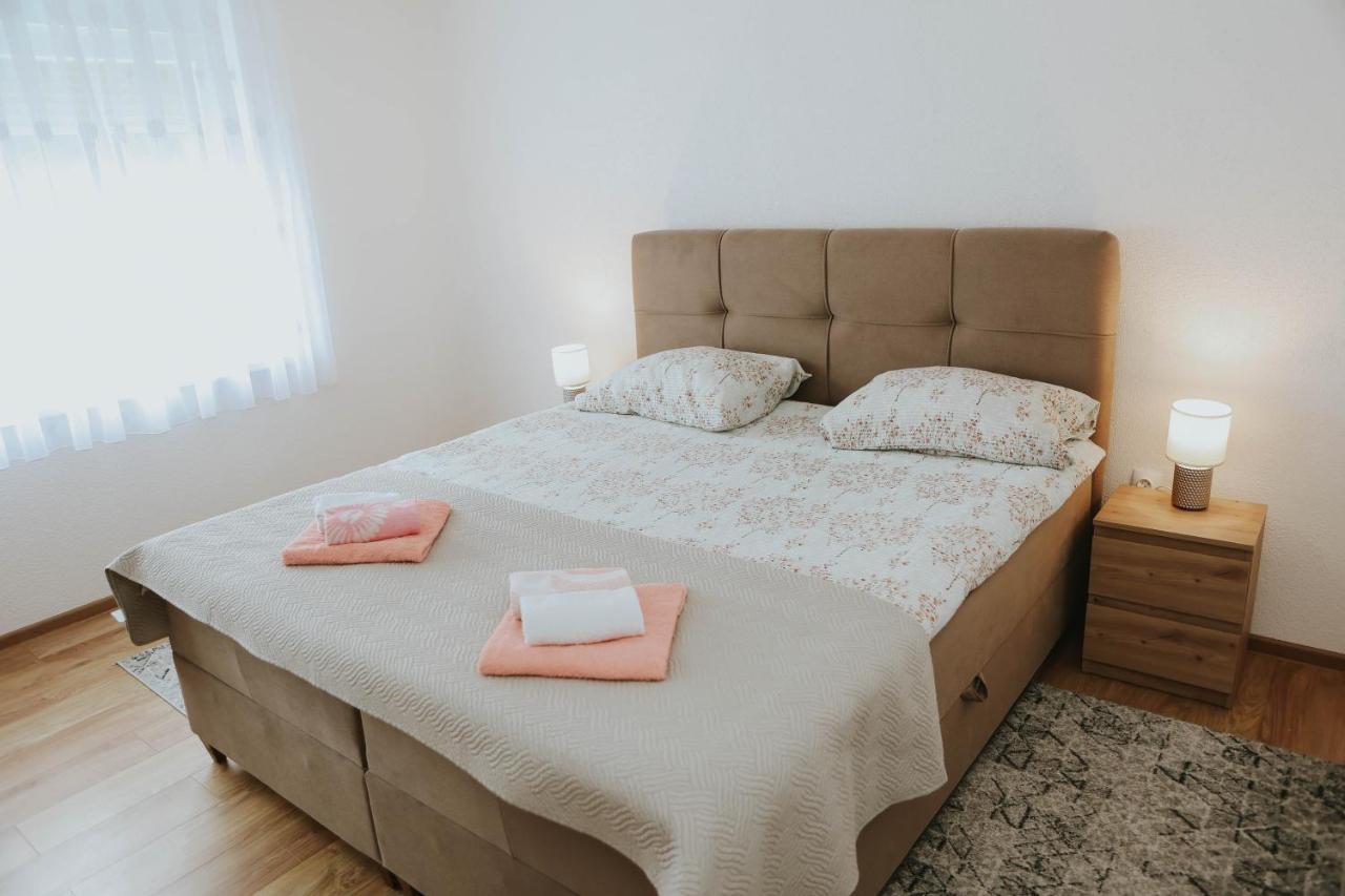 I&T Apartman Gospić Extérieur photo