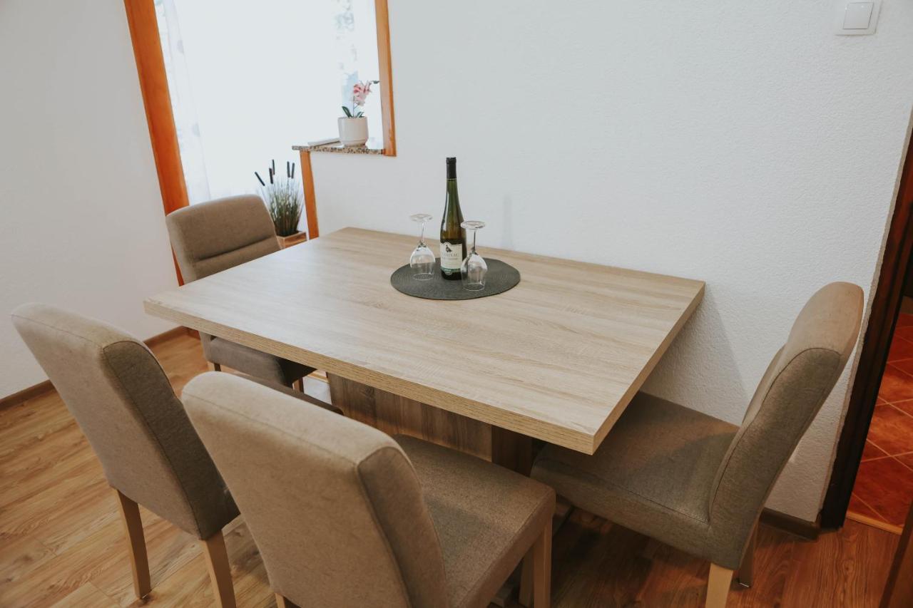 I&T Apartman Gospić Extérieur photo