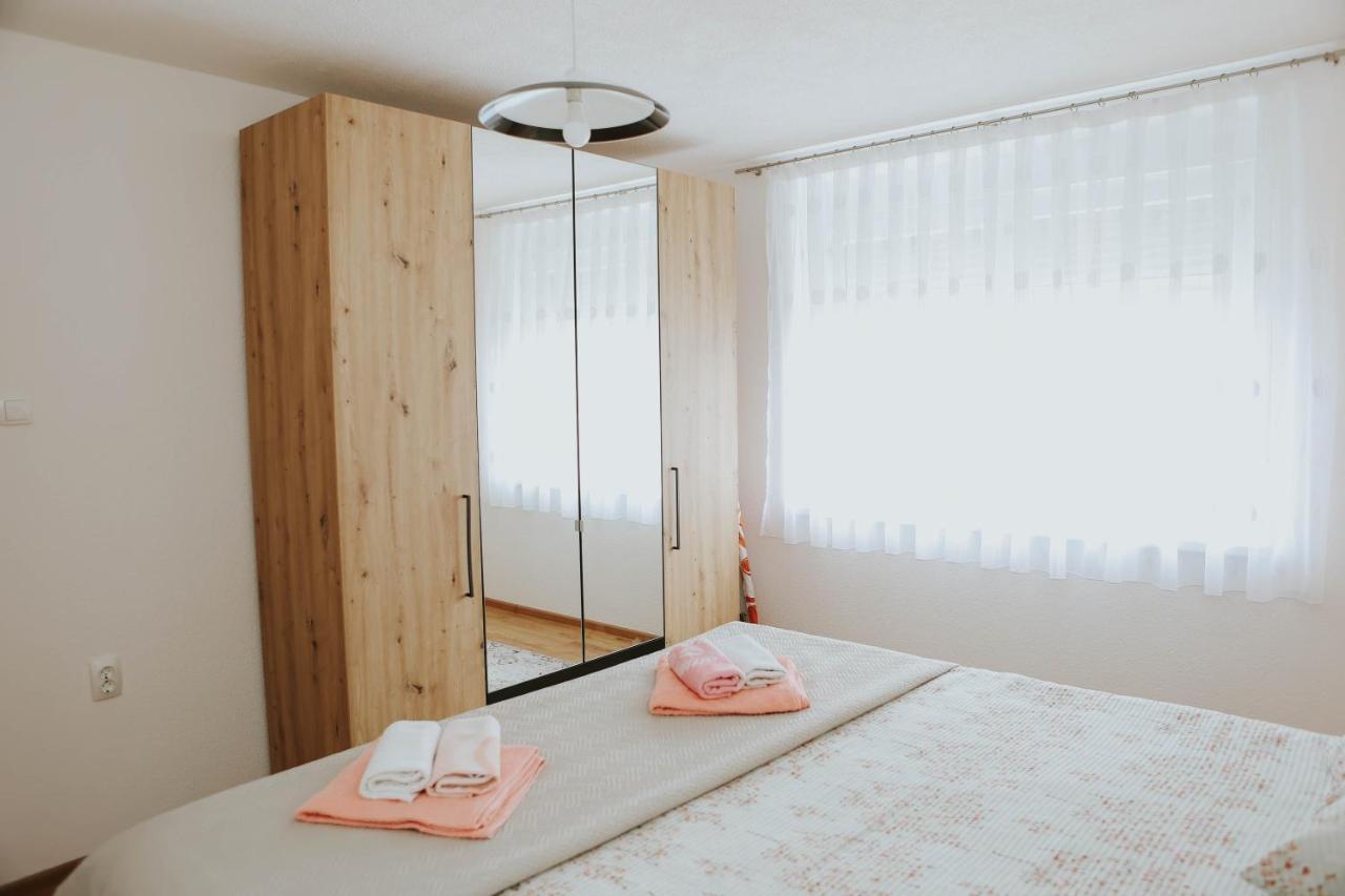 I&T Apartman Gospić Extérieur photo