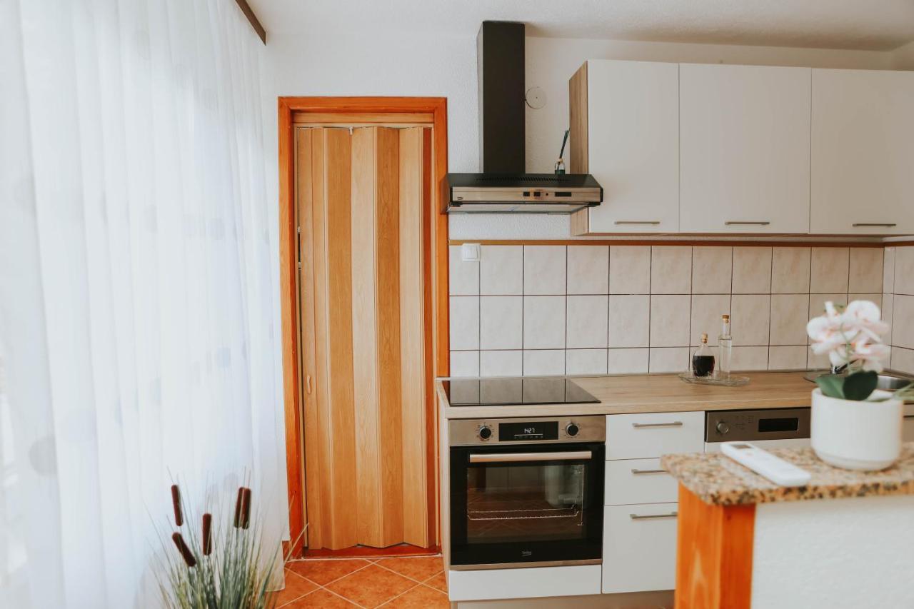 I&T Apartman Gospić Extérieur photo
