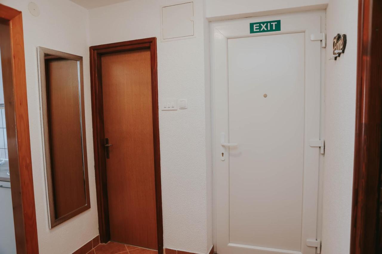 I&T Apartman Gospić Extérieur photo