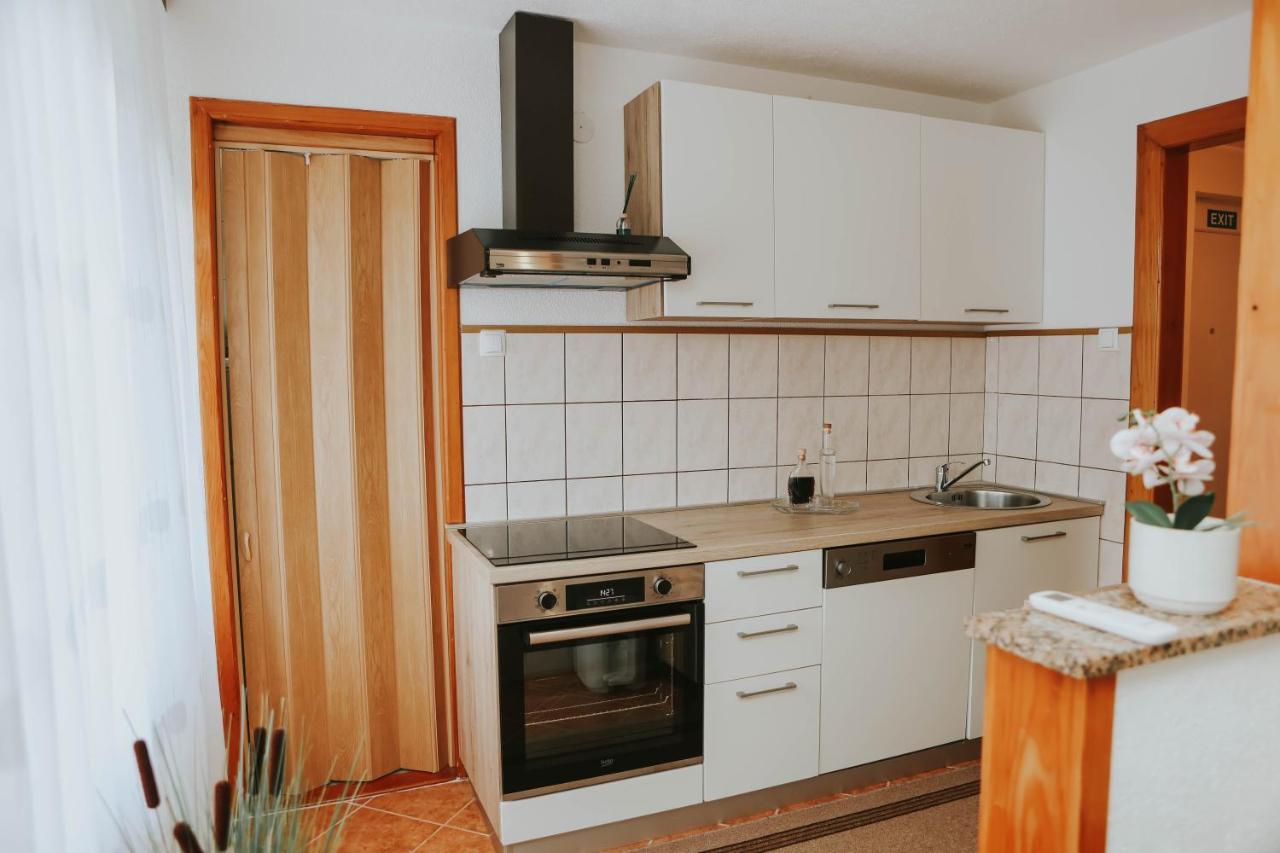 I&T Apartman Gospić Extérieur photo