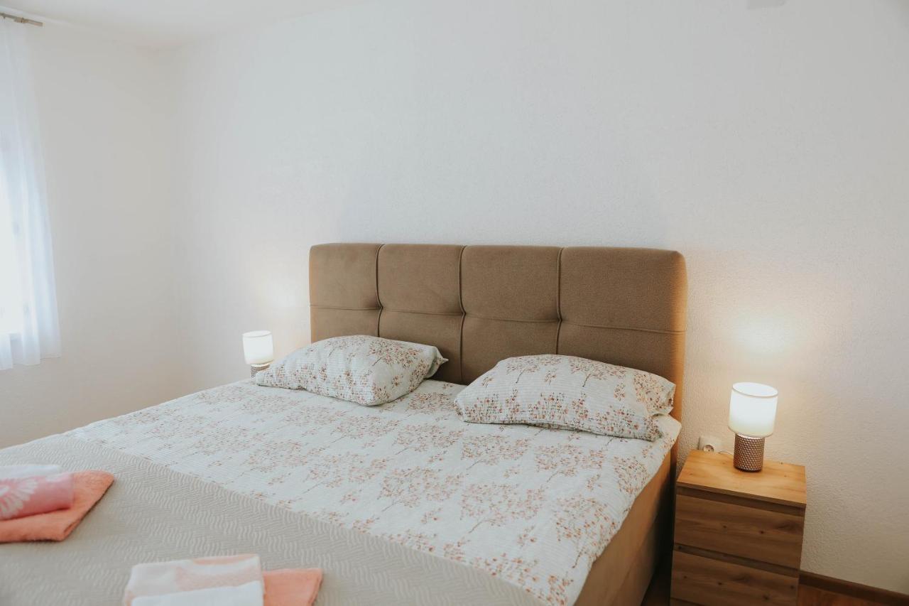 I&T Apartman Gospić Extérieur photo